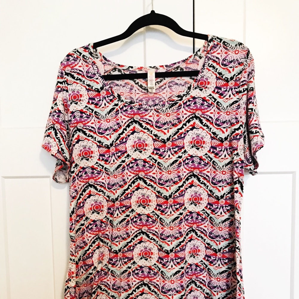 LuLaRoe Classic Tee